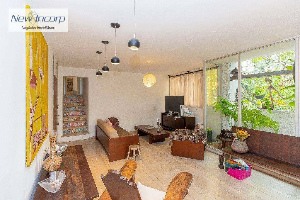 Apartamento à venda com 4 quartos, 320m² - Foto 1