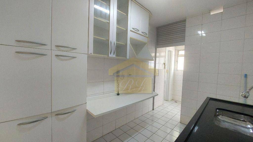 Apartamento à venda com 2 quartos, 64m² - Foto 12