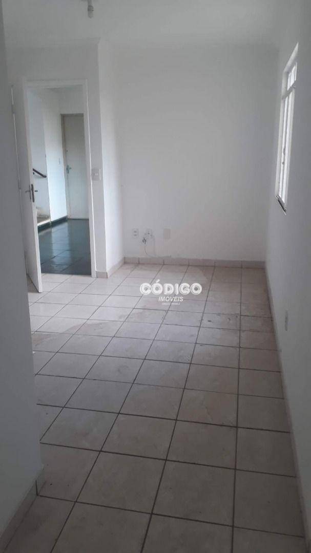 Apartamento à venda com 2 quartos, 49m² - Foto 2