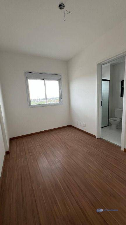 Apartamento para alugar com 2 quartos, 64m² - Foto 24