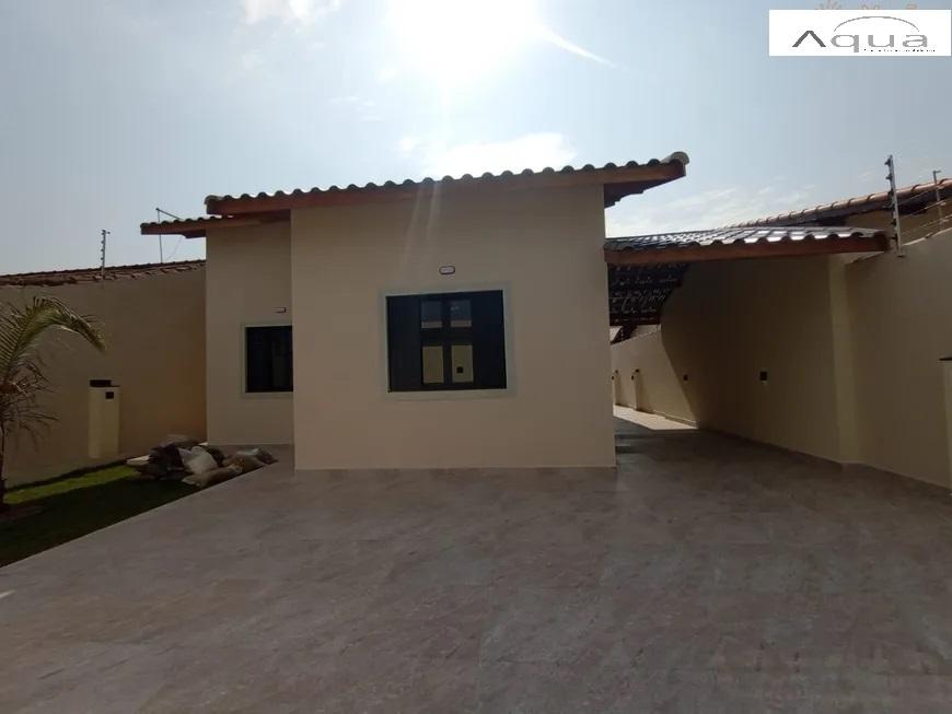 Casa à venda com 3 quartos, 302m² - Foto 2