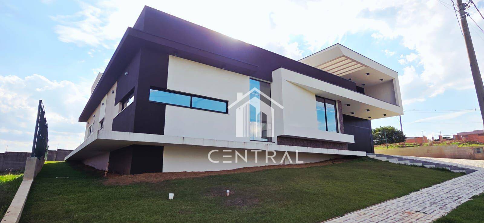 Casa, 4 quartos, 340 m² - Foto 1