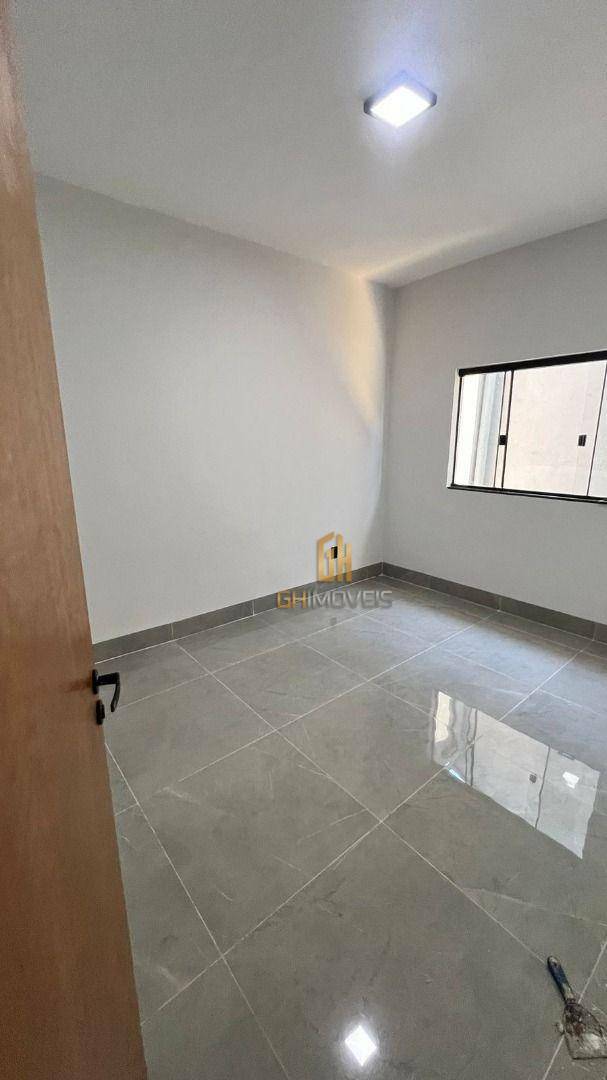 Casa à venda com 2 quartos, 100m² - Foto 11