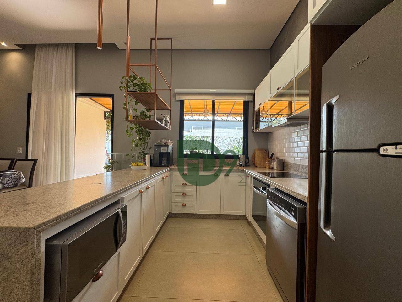 Casa à venda com 3 quartos, 148m² - Foto 11