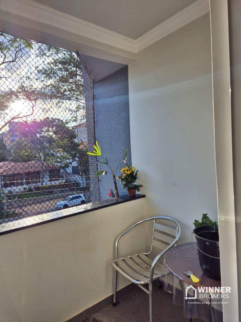 Apartamento à venda com 2 quartos, 124m² - Foto 3