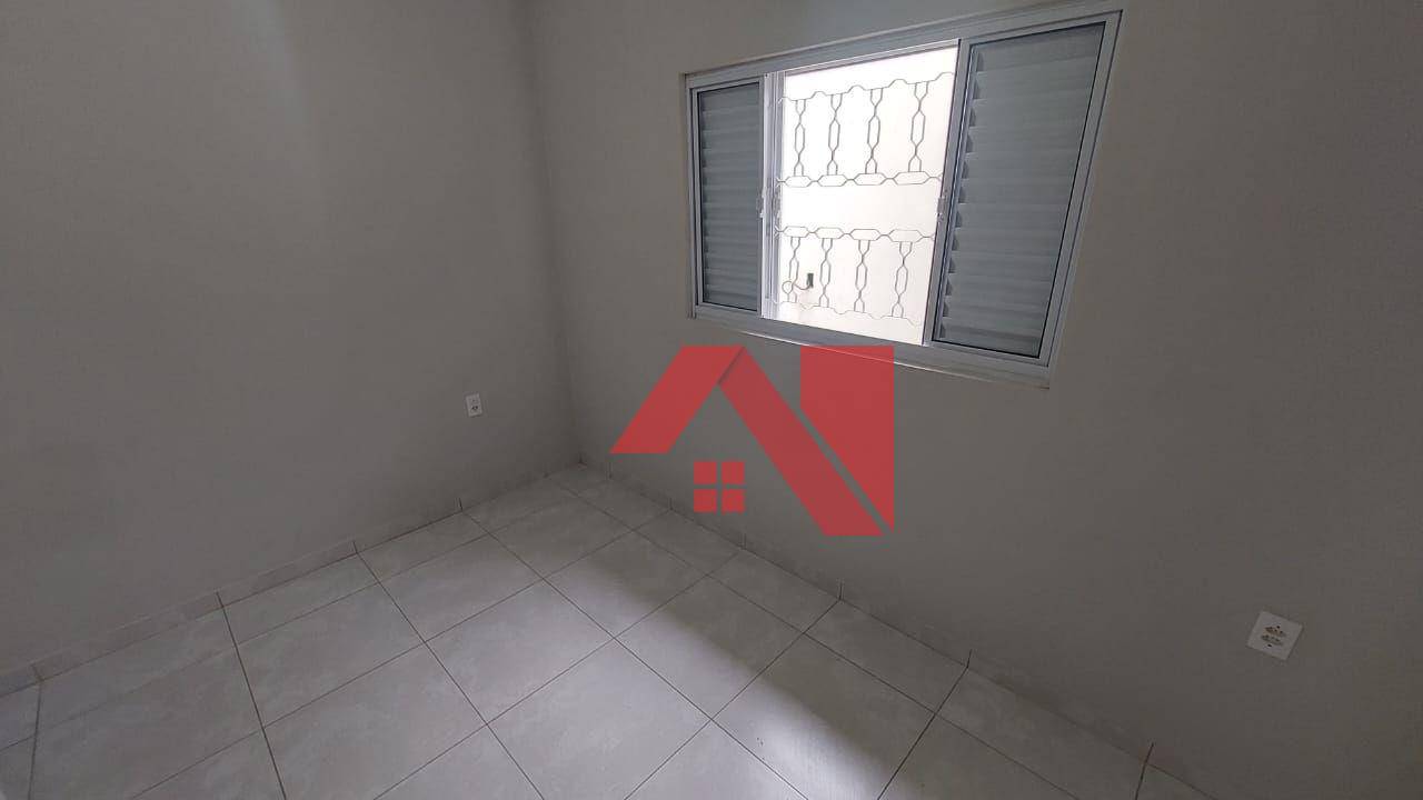 Casa à venda com 3 quartos, 100m² - Foto 10