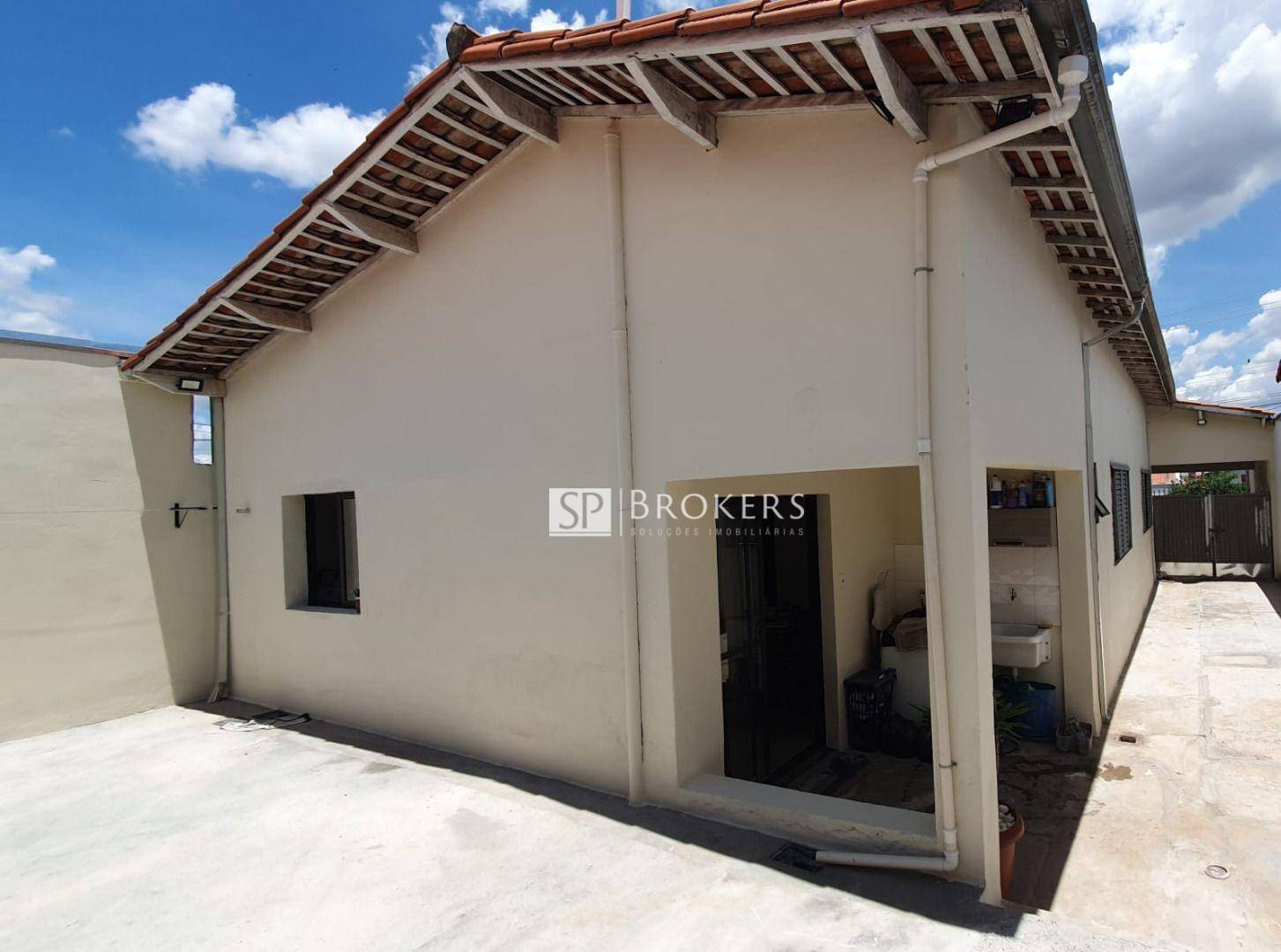 Casa à venda com 3 quartos, 200m² - Foto 4