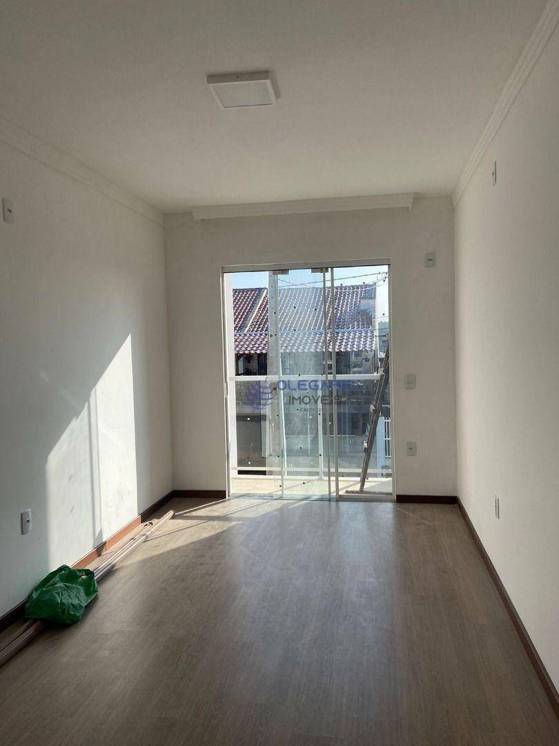 Sobrado à venda com 2 quartos, 80m² - Foto 4