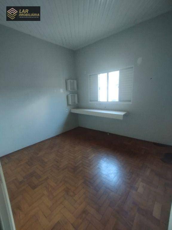 Casa à venda com 3 quartos, 231m² - Foto 14