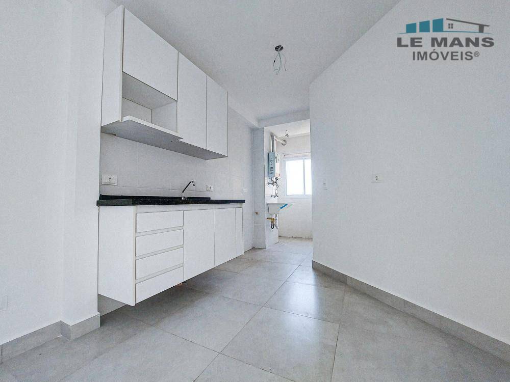 Apartamento à venda com 2 quartos, 62m² - Foto 3