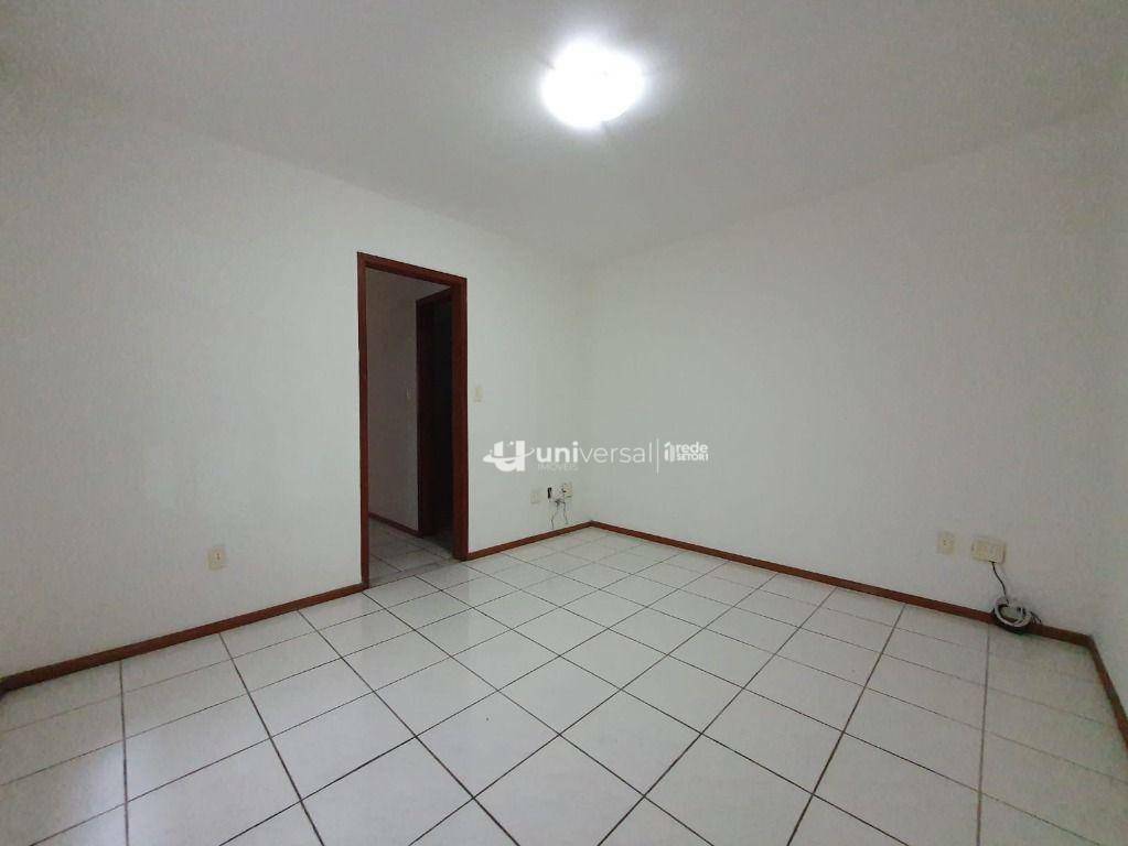 Apartamento para alugar com 2 quartos, 80m² - Foto 4