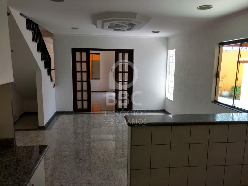 Sobrado à venda com 3 quartos, 191m² - Foto 4