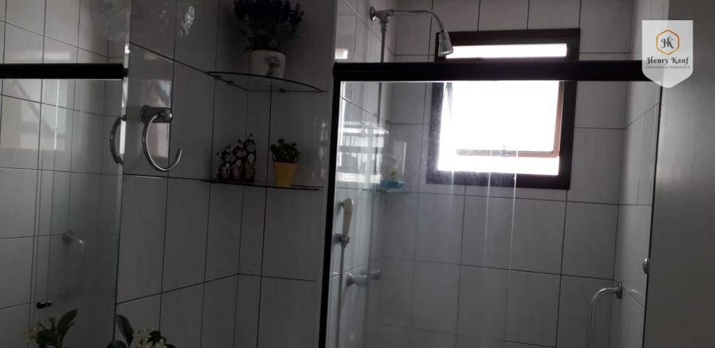 Apartamento à venda com 3 quartos, 94m² - Foto 11