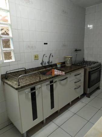 Casa à venda com 3 quartos, 300m² - Foto 9