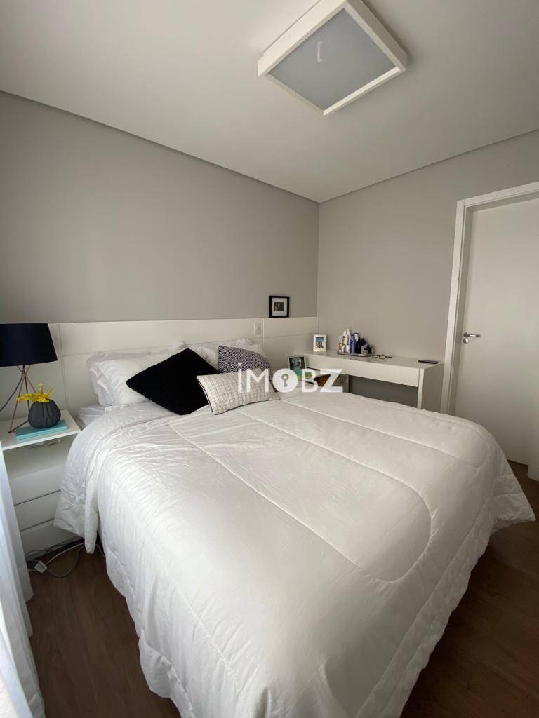 Apartamento à venda com 2 quartos, 72m² - Foto 18