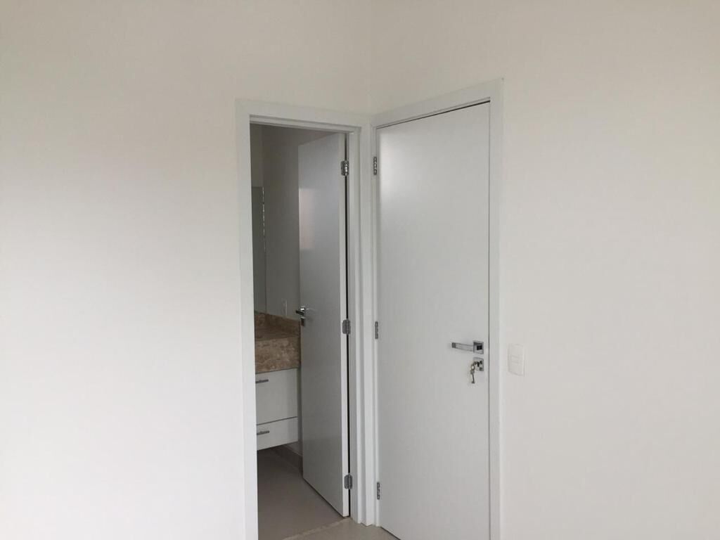 Apartamento para alugar com 2 quartos, 66m² - Foto 12