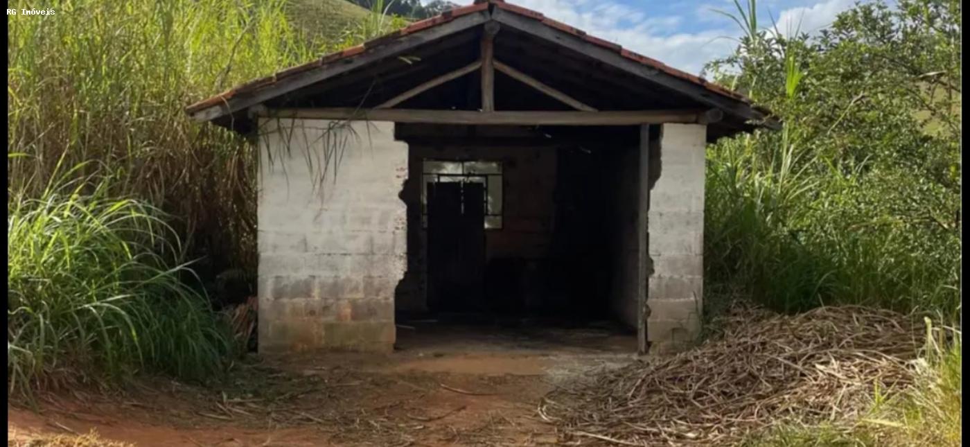 Sítio à venda com 3 quartos, 150m² - Foto 4