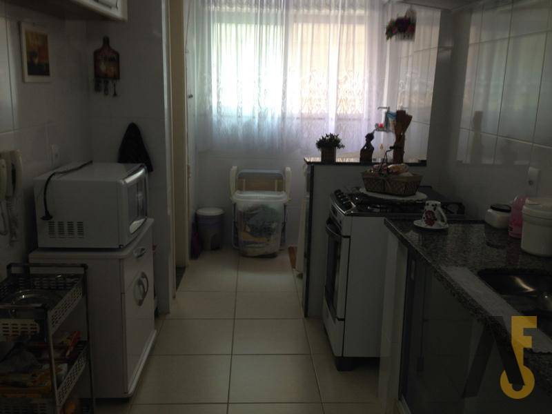 Apartamento à venda com 2 quartos, 72m² - Foto 15