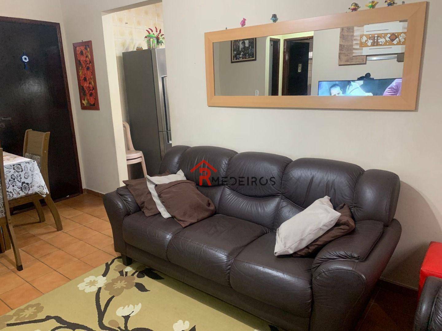 Apartamento à venda com 2 quartos, 81m² - Foto 3