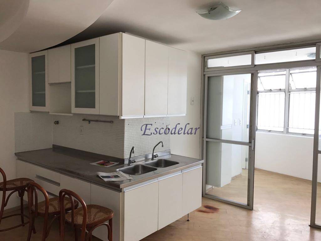 Apartamento à venda com 3 quartos, 180m² - Foto 5