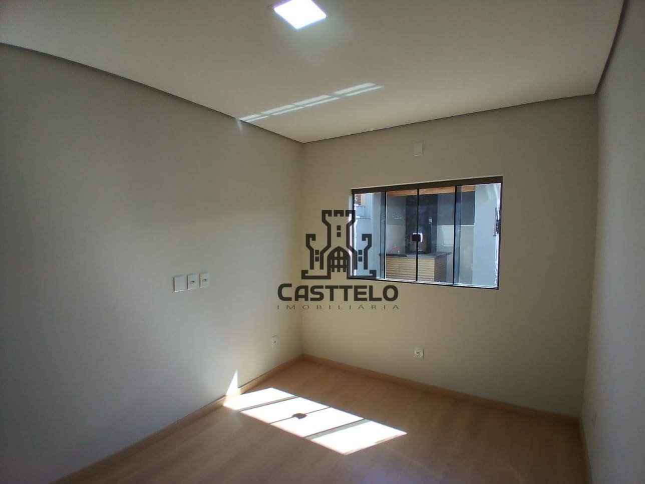 Casa à venda com 3 quartos, 99m² - Foto 10