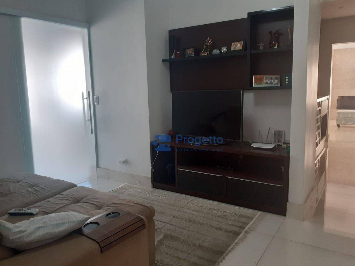 Casa à venda com 4 quartos, 240m² - Foto 9