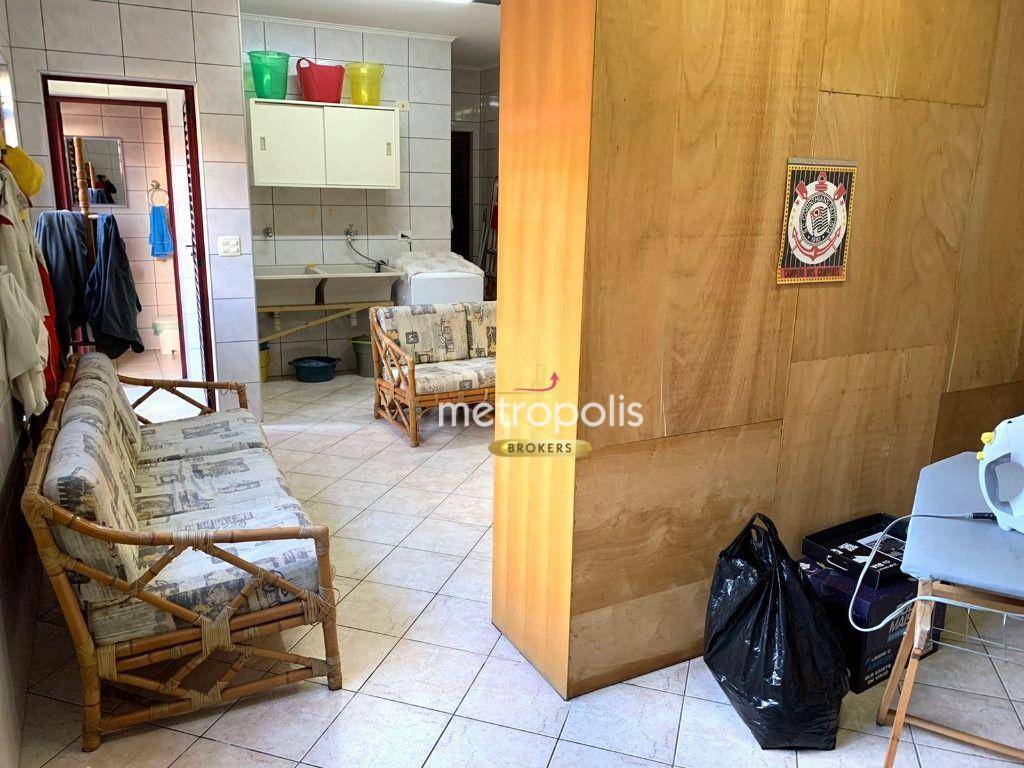 Casa à venda com 3 quartos, 266m² - Foto 25