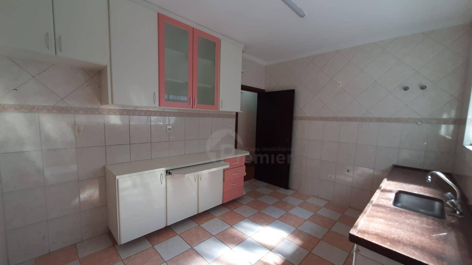 Casa à venda com 3 quartos, 190m² - Foto 14