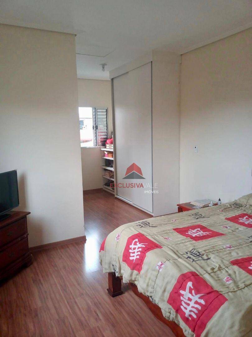 Casa à venda com 4 quartos, 208m² - Foto 14
