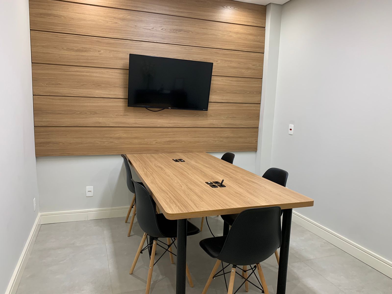 Apartamento à venda com 2 quartos, 75m² - Foto 18