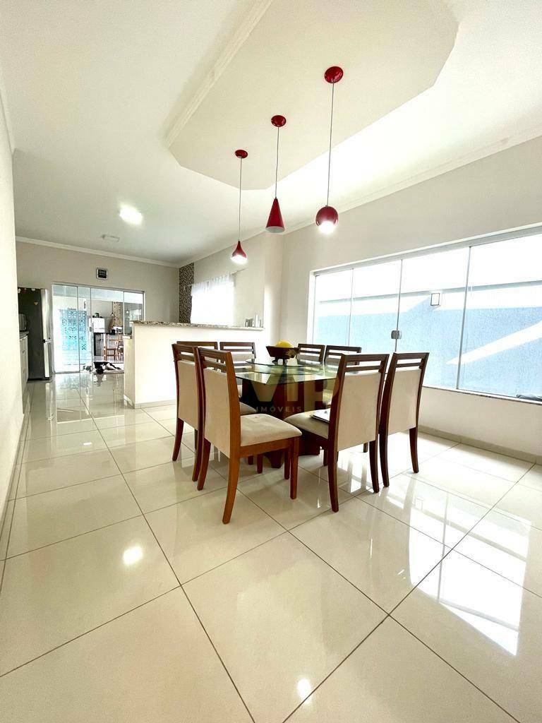 Casa à venda com 4 quartos, 275m² - Foto 15