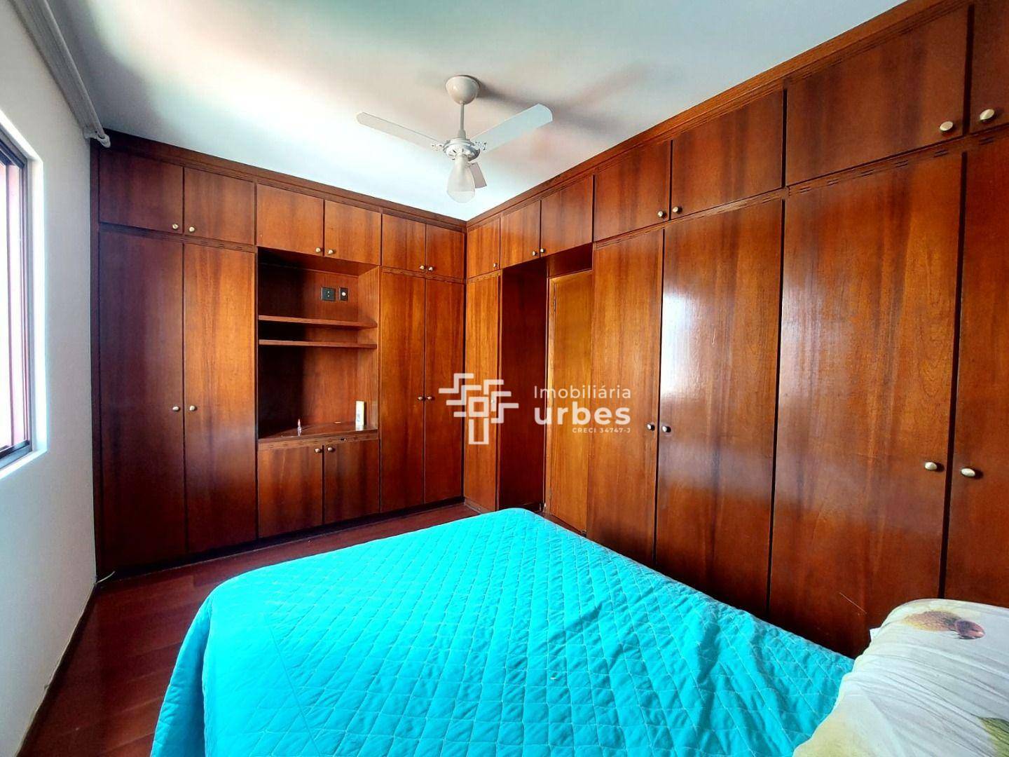 Apartamento para alugar com 3 quartos, 133m² - Foto 11