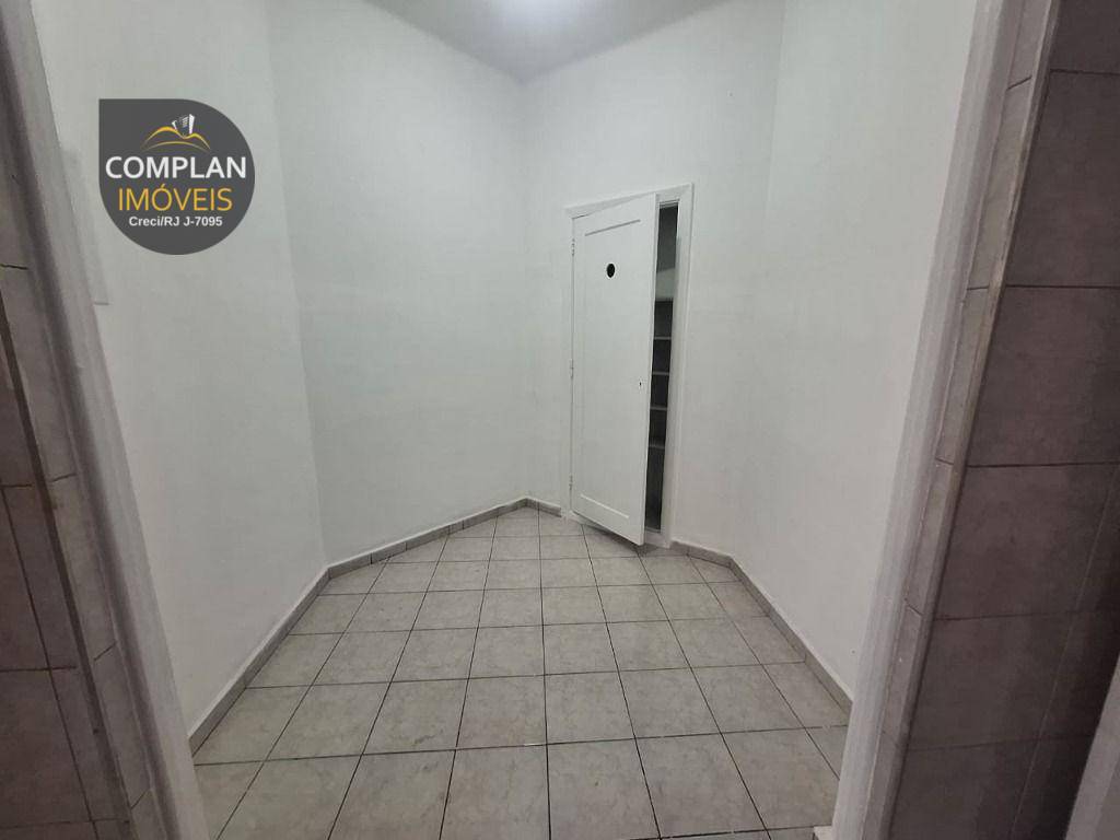 Apartamento à venda com 3 quartos, 160m² - Foto 22