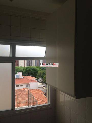 Apartamento à venda com 2 quartos, 64m² - Foto 8