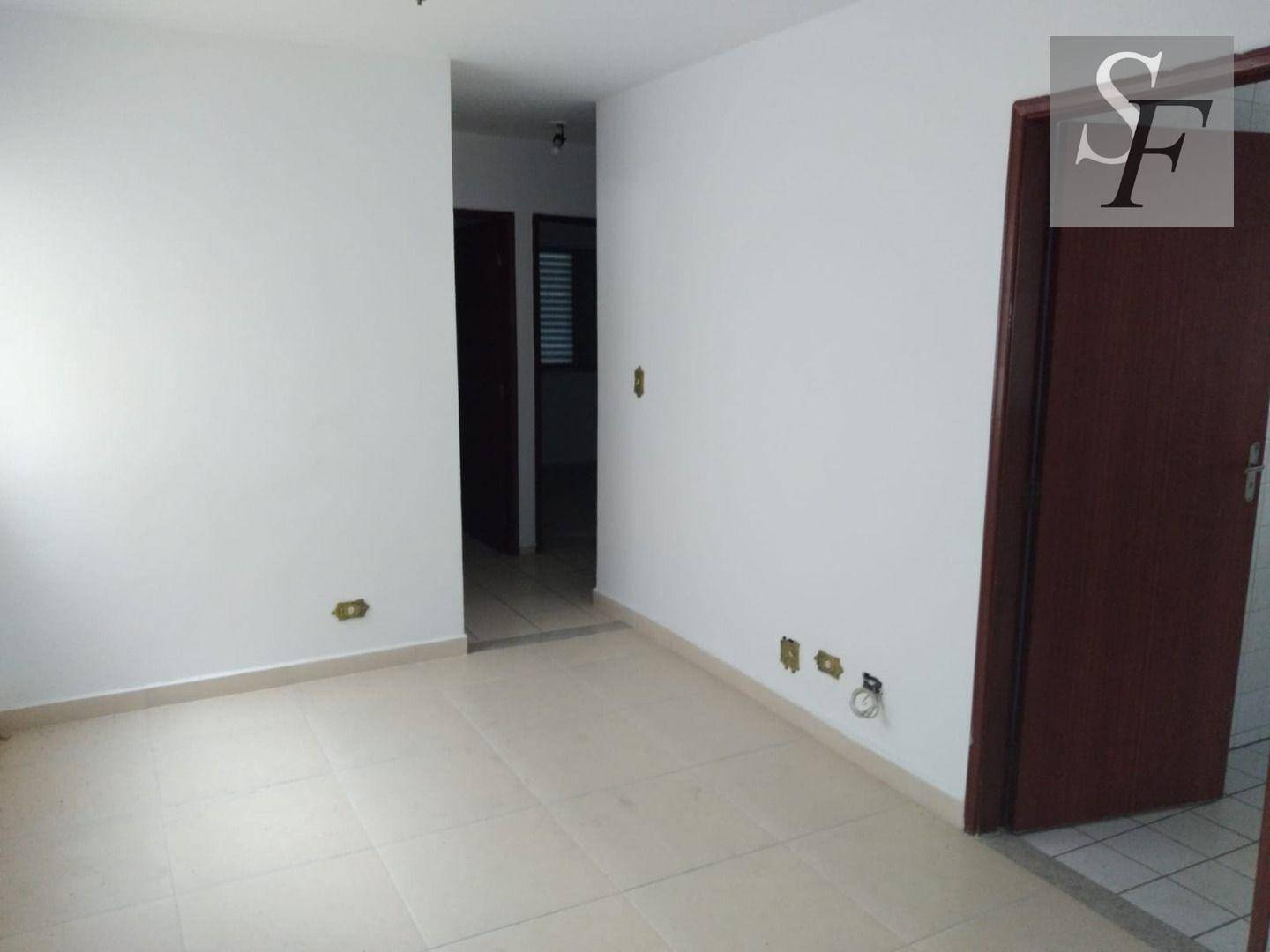 Apartamento à venda com 3 quartos, 75m² - Foto 8