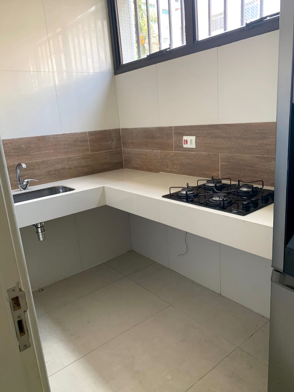 Apartamento à venda com 4 quartos, 280m² - Foto 4