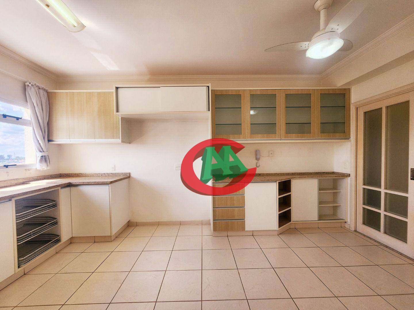 Apartamento à venda com 3 quartos, 156m² - Foto 11