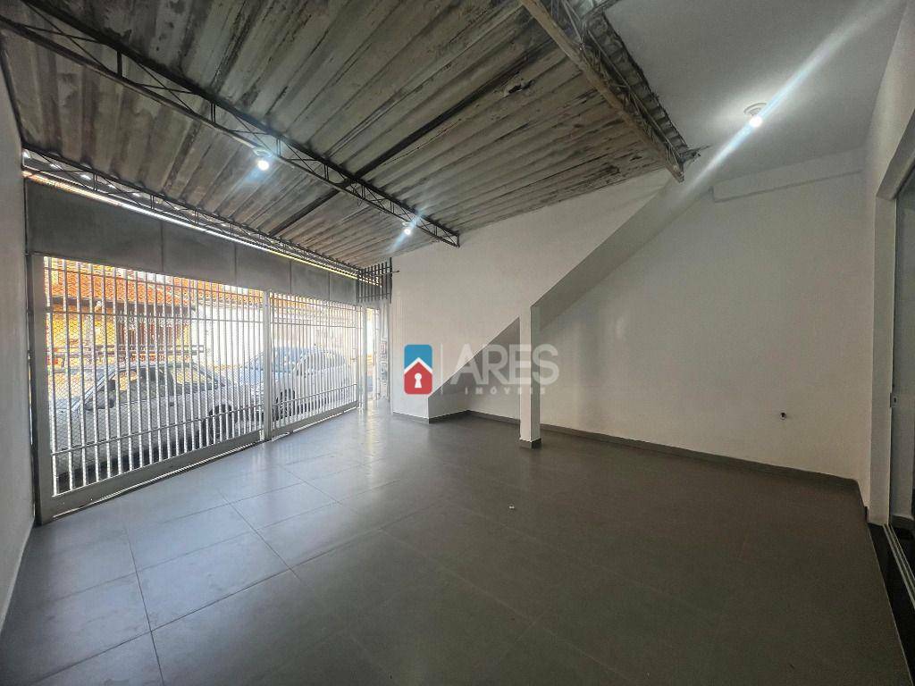 Loja-Salão para alugar, 151m² - Foto 1