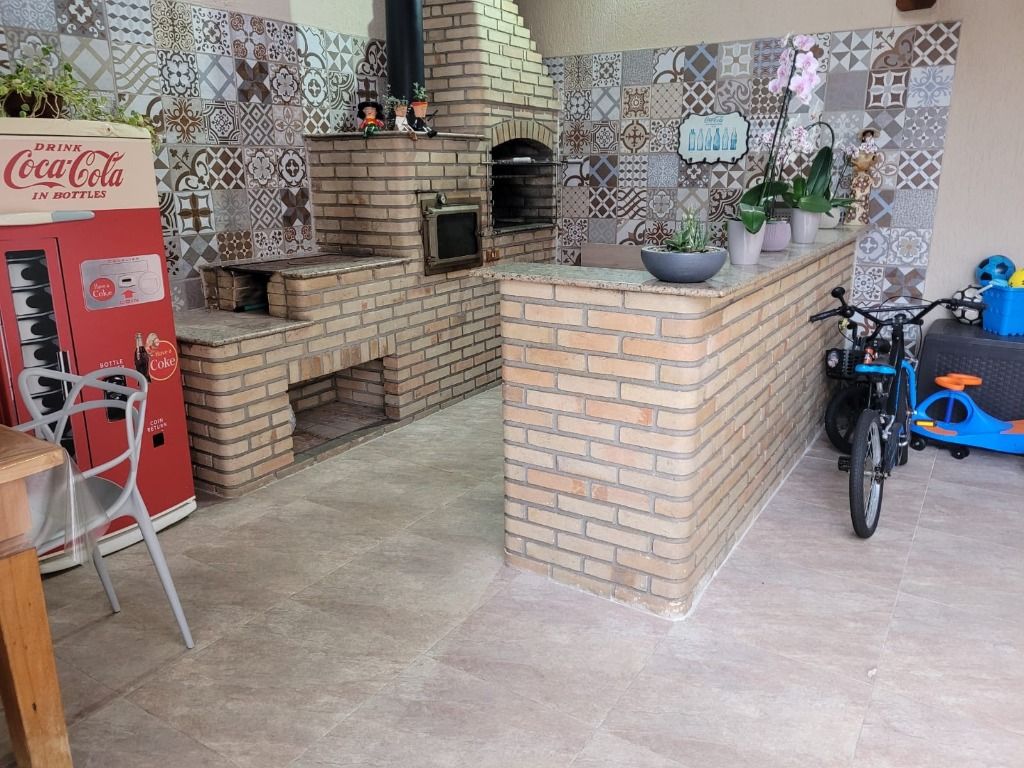 Casa de Condomínio à venda com 3 quartos, 216m² - Foto 4