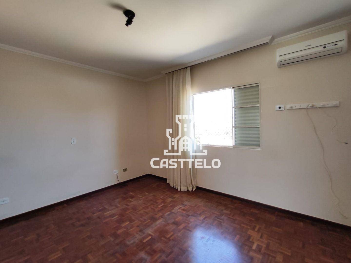 Casa à venda com 3 quartos, 222m² - Foto 5