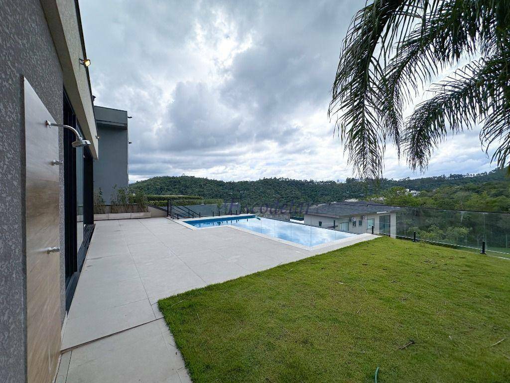 Casa de Condomínio à venda com 4 quartos, 550m² - Foto 33