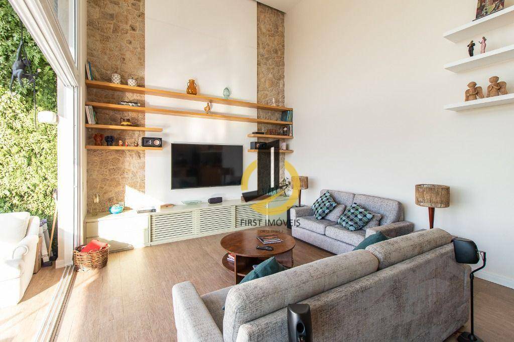 Apartamento à venda com 4 quartos, 215m² - Foto 2