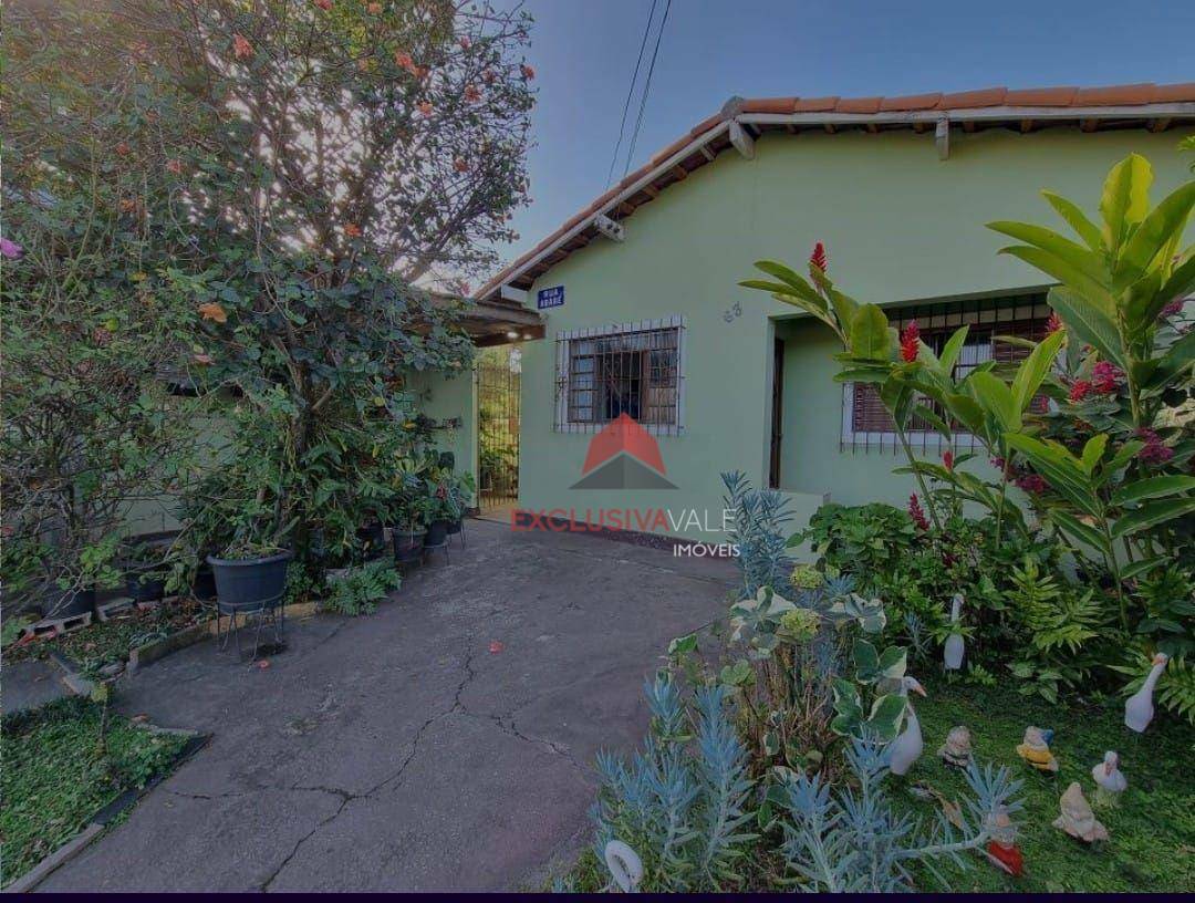 Casa à venda com 4 quartos, 246m² - Foto 1