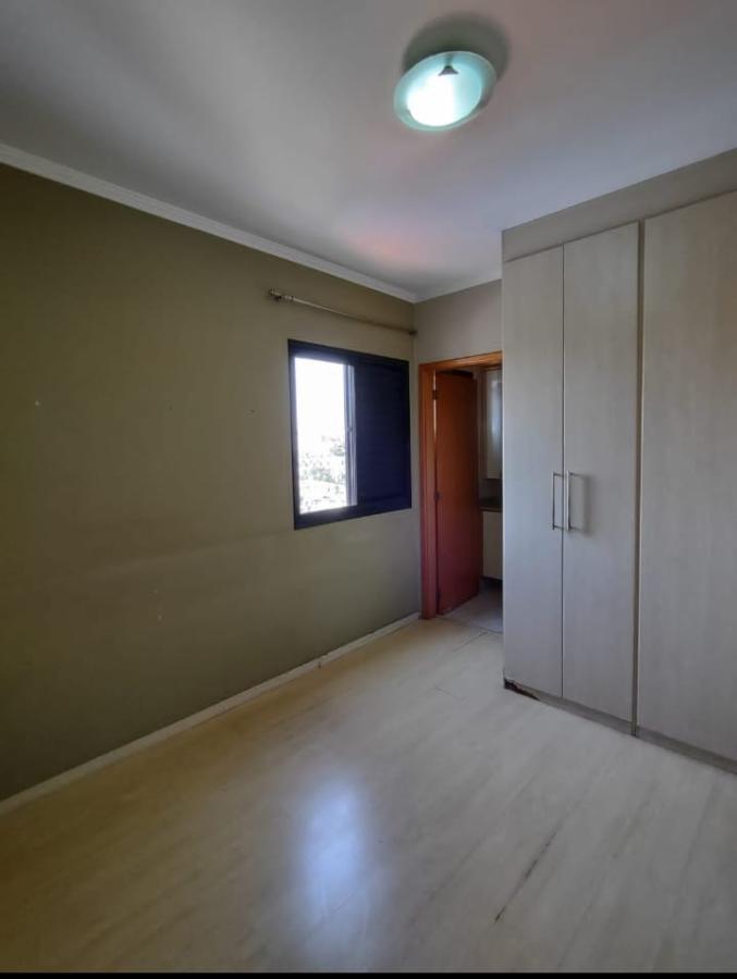 Apartamento à venda com 3 quartos, 94m² - Foto 15