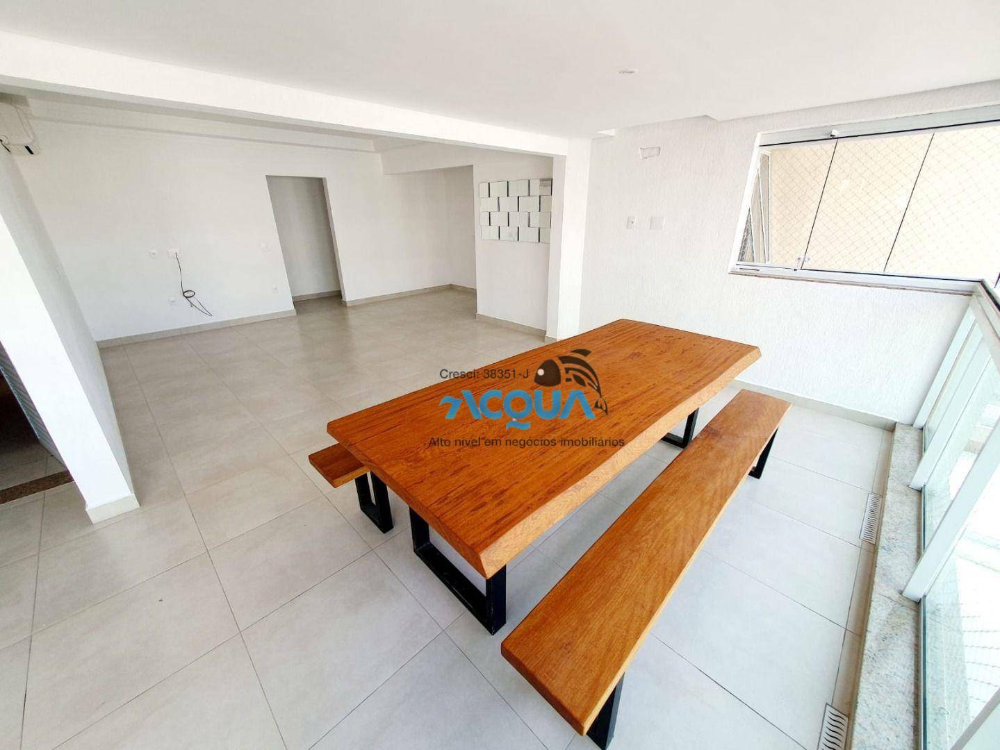 Apartamento à venda com 3 quartos, 130m² - Foto 2