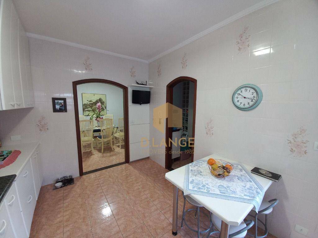 Casa à venda com 4 quartos, 238m² - Foto 8