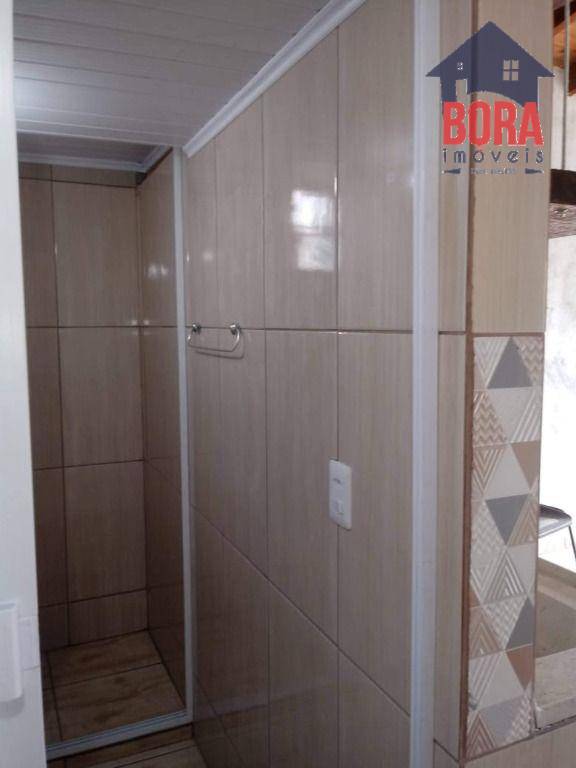 Casa à venda com 8 quartos, 200m² - Foto 36