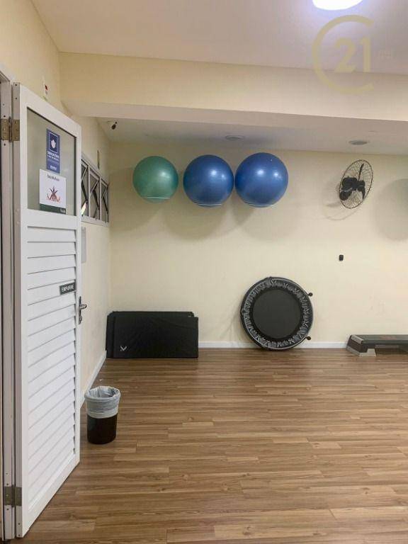 Apartamento para alugar com 3 quartos, 95m² - Foto 42
