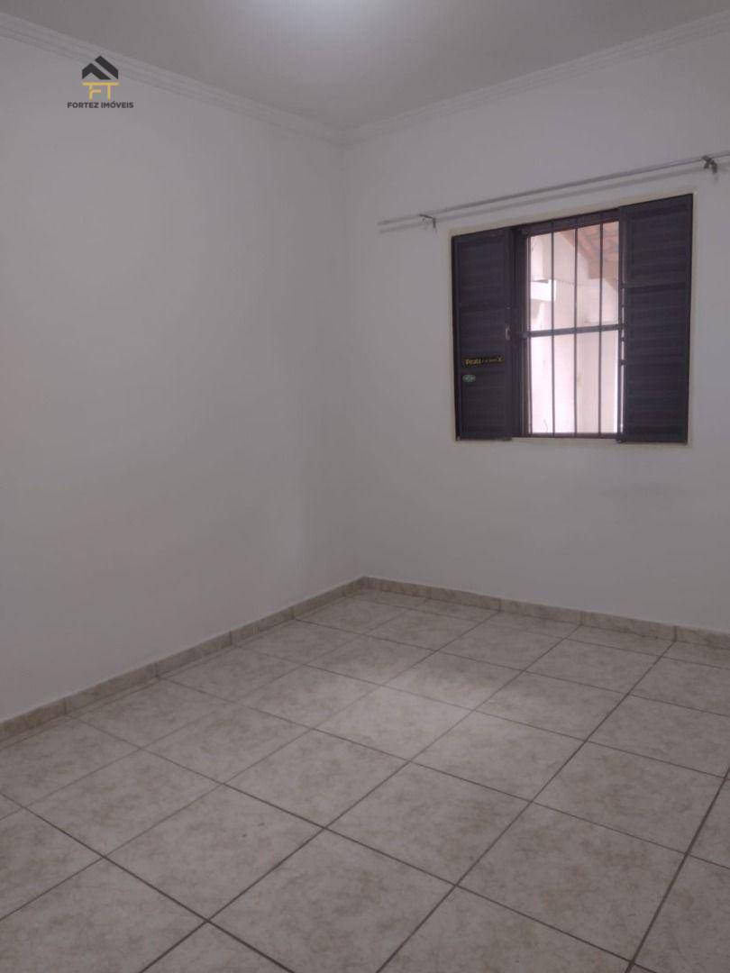 Casa para alugar com 2 quartos, 250M2 - Foto 5