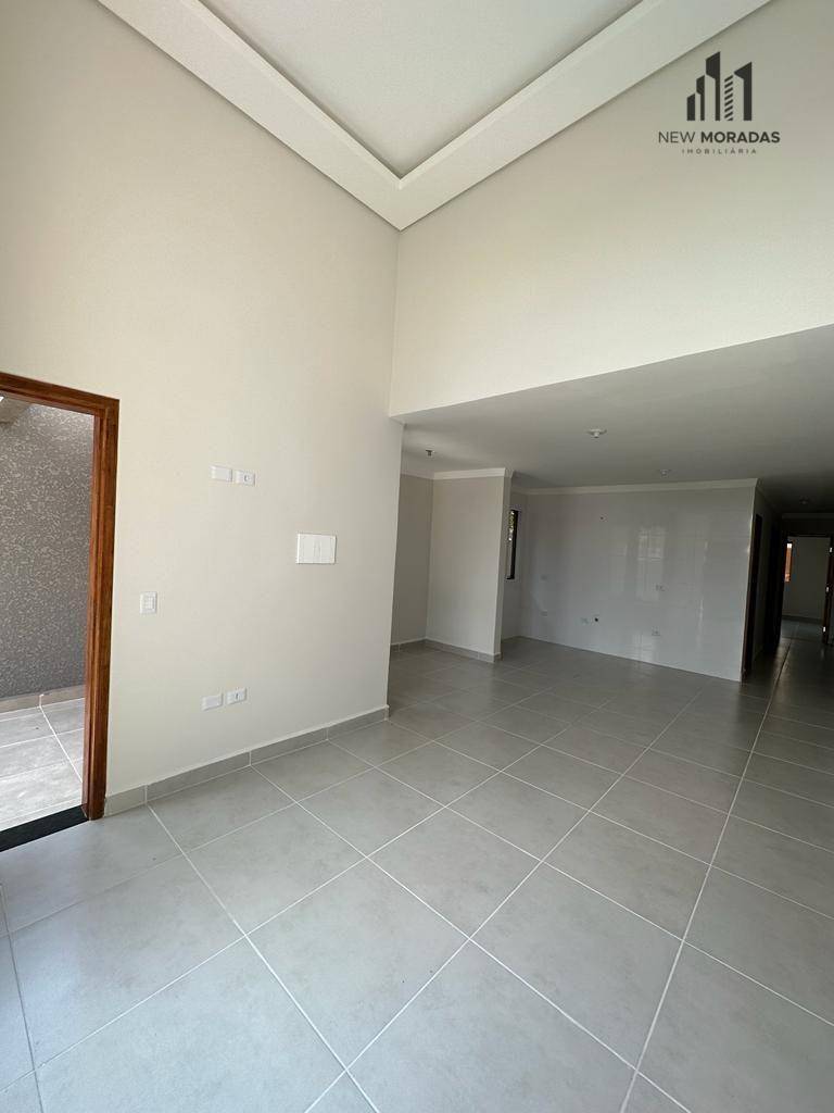 Casa à venda com 3 quartos, 90m² - Foto 2